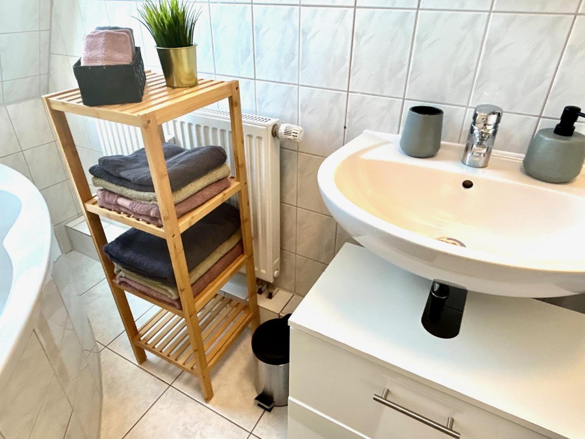 Bhv-3- Und 5-Zimmer Wohnungen Mit Terrasse, 24H Self-Check-In, Tv, Internet, Disneyplus, Waschmaschine Bremerhaven Exterior foto